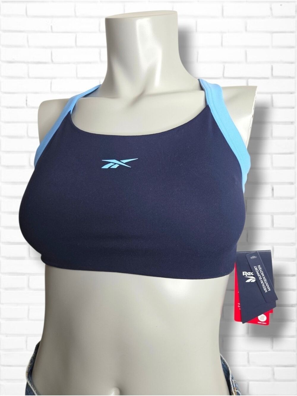 NEW! Reebok Bold Color Medium Support Sports Bra Size M In Victor Blue